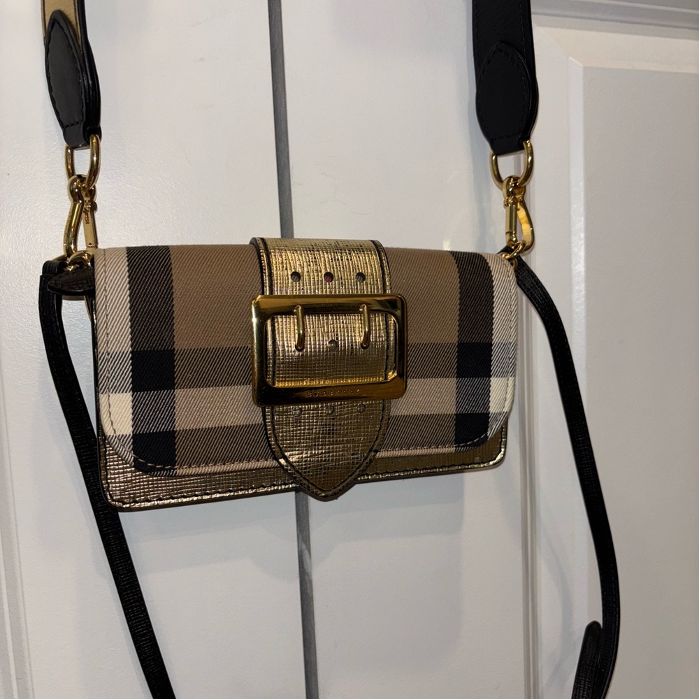 Burberry Belt Bag Crossbody Signature Check Gold Buckle w/ Dust Bag - Picture 15 of 16